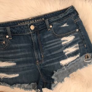 Denim Shorts (Distressed) ★ American Eagle